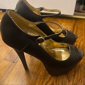Black Stiletto Pumps